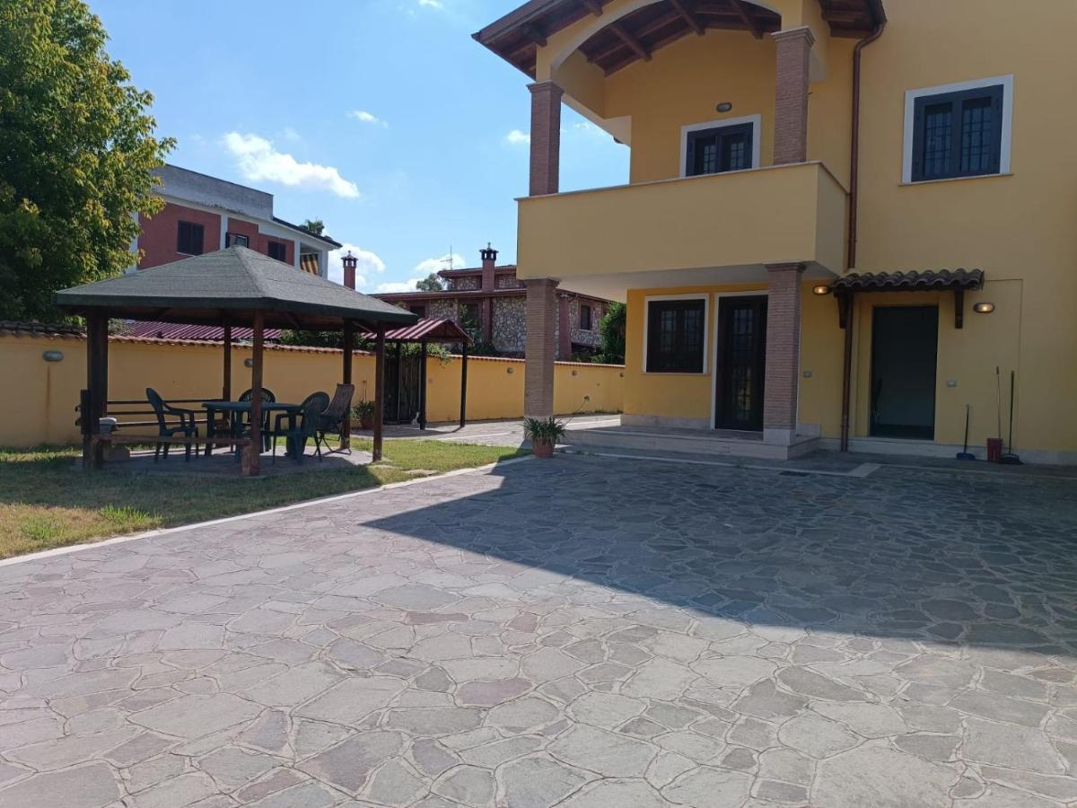 Cottage Ostiaantica Екстер'єр фото